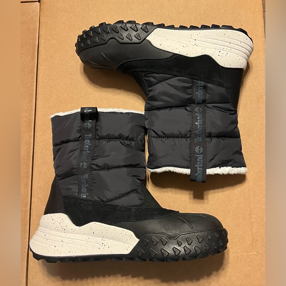 Timberland Moriah Range Pull On Snow Boots Black/White - Women Size 9.5 - NEW